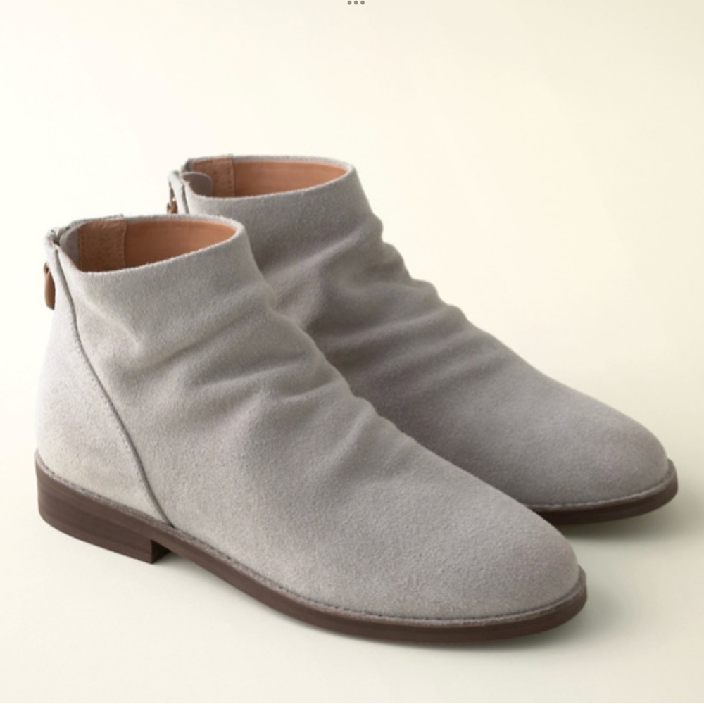 Gentle Souls Emma Back Zip Booties. Size 8